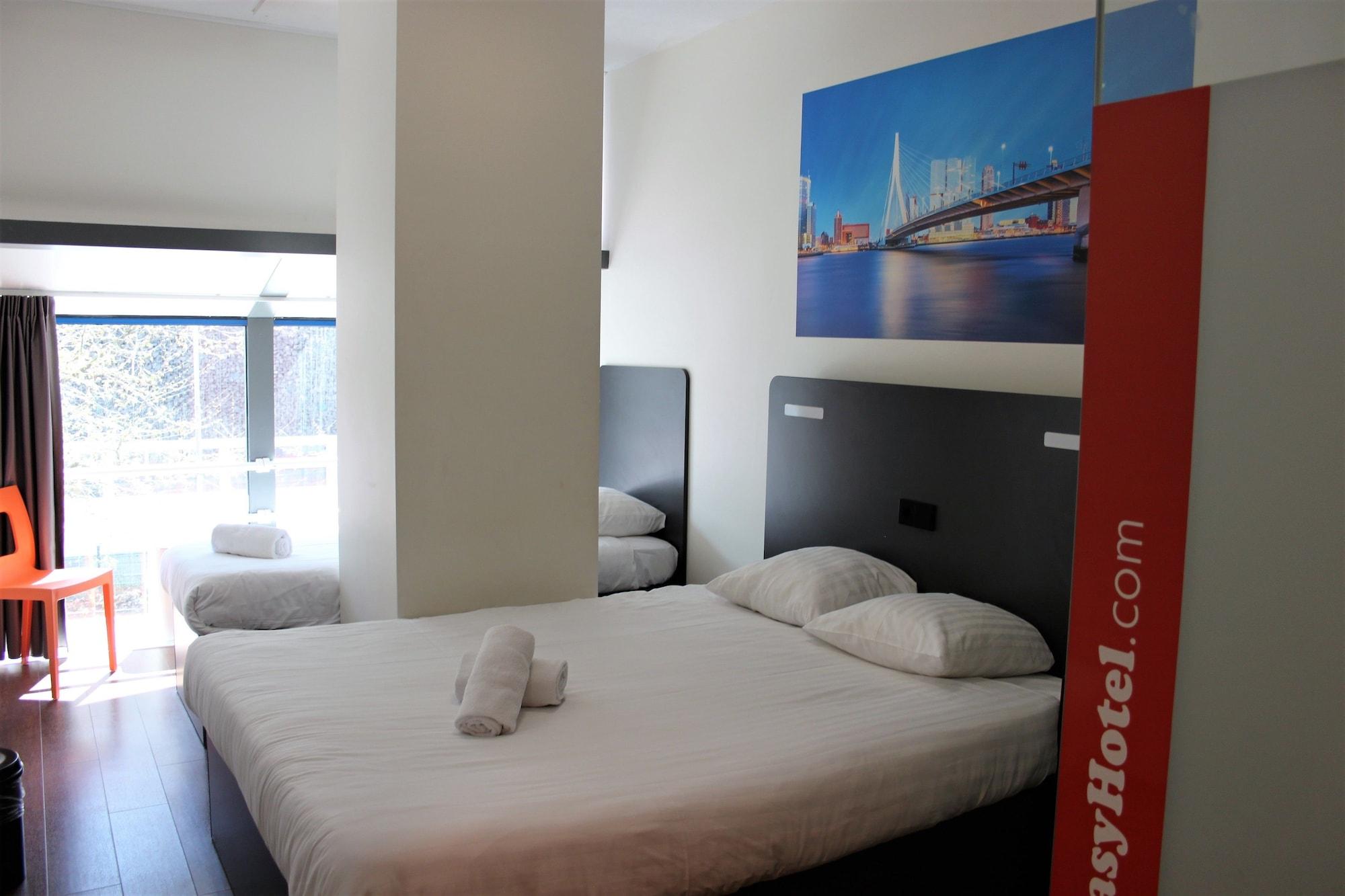 Easyhotel Rotterdam City Centre Exterior photo
