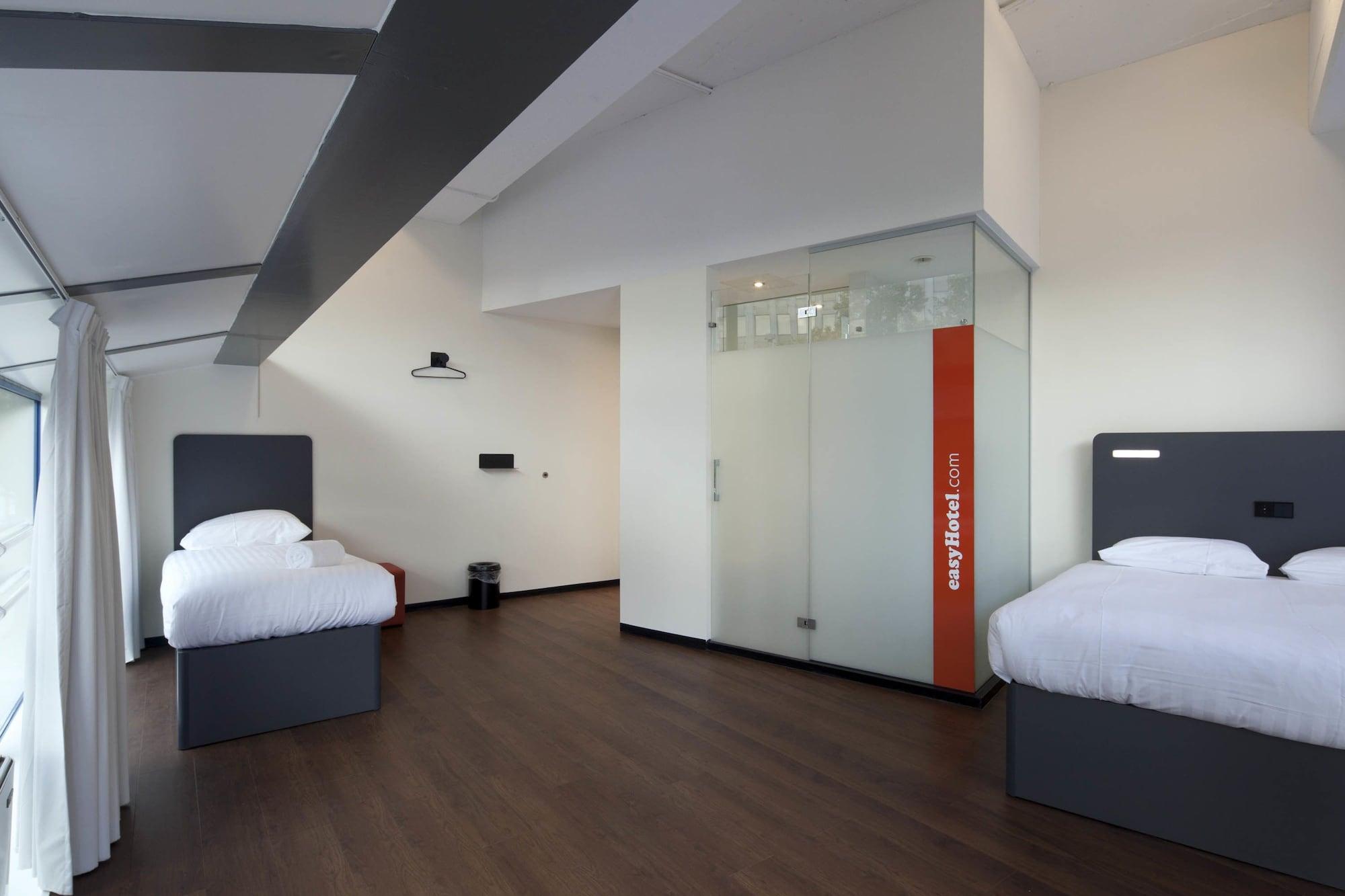 Easyhotel Rotterdam City Centre Exterior photo