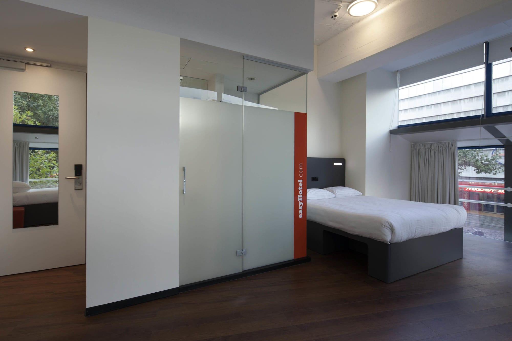 Easyhotel Rotterdam City Centre Exterior photo