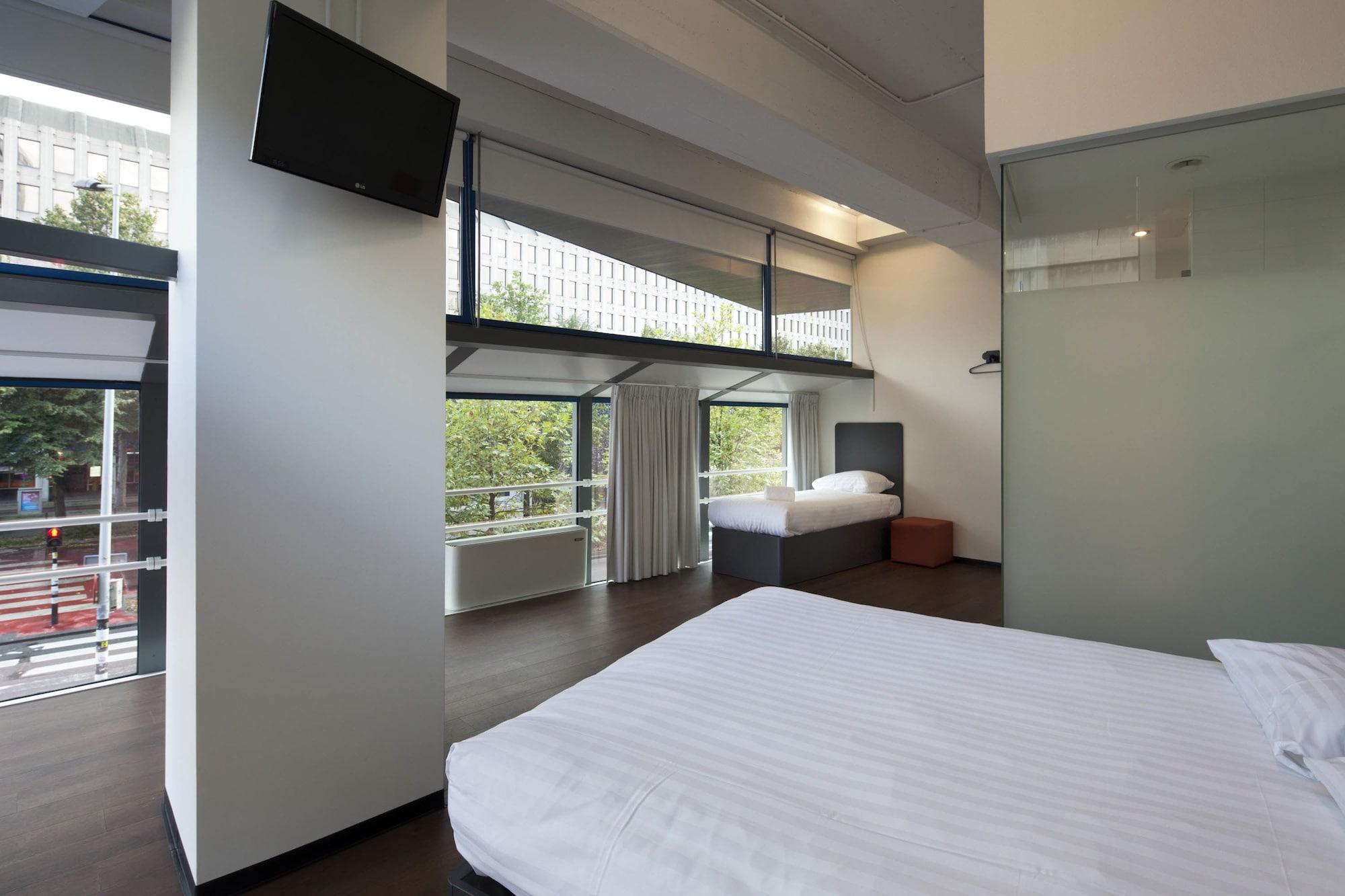 Easyhotel Rotterdam City Centre Exterior photo
